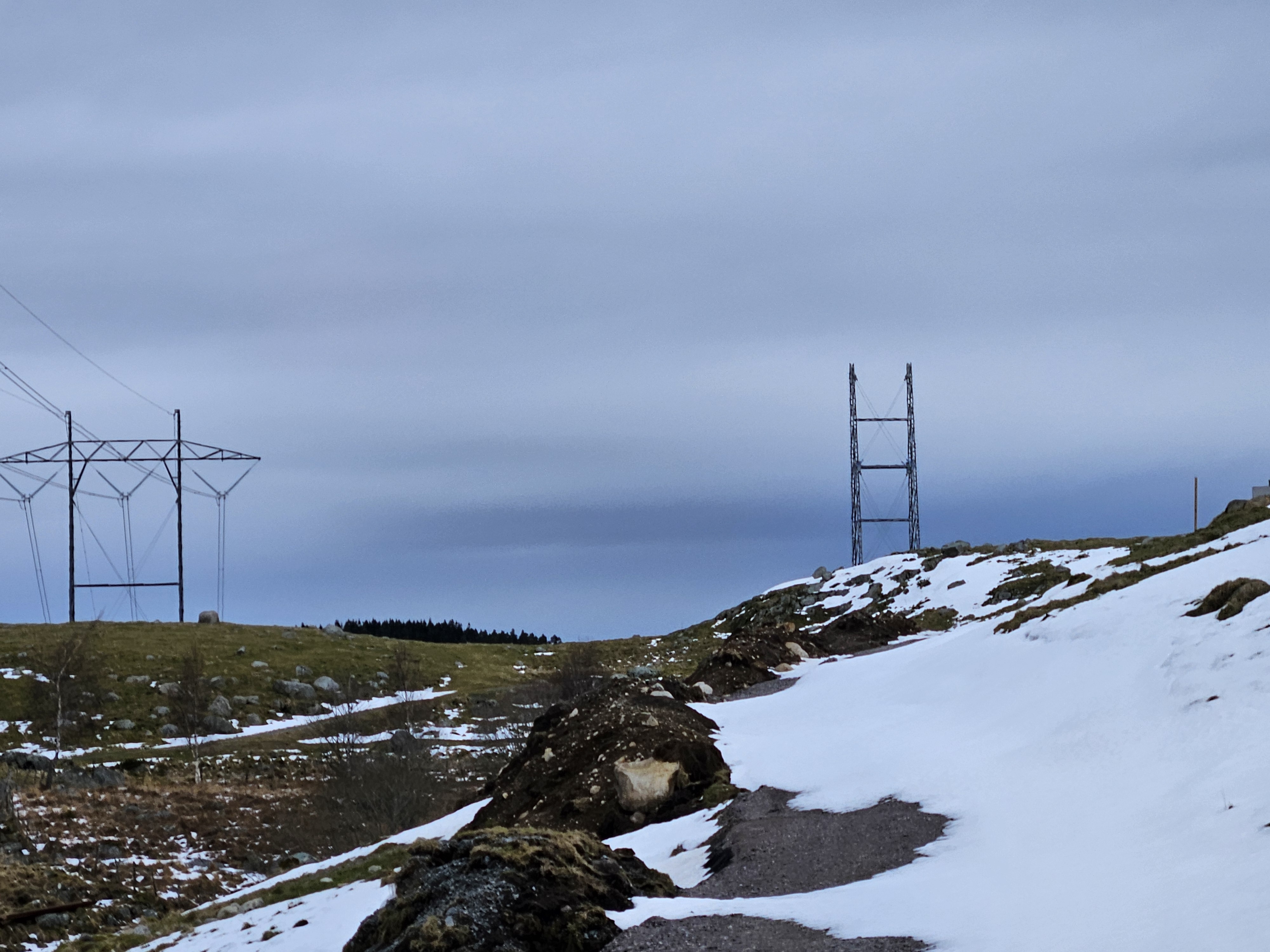 Ny kraftledning bygges i Sandnes mellom Fagrafjell og Vagle ved siden av eksisterende luftlinje